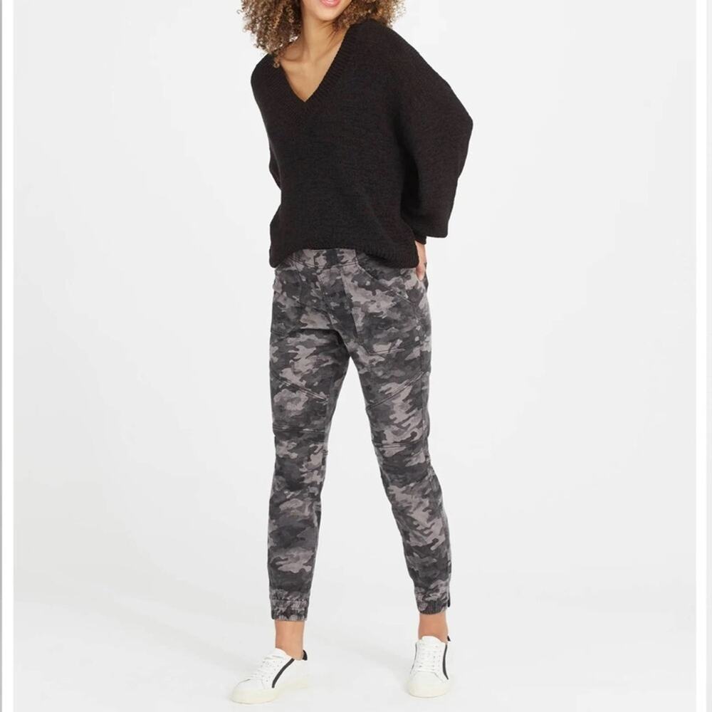 Spanx Stretch Twill Cargo Jogger